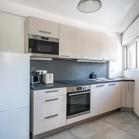 2 Pieces - Centre-ville - Grand Lit Double