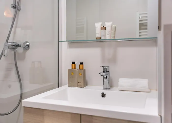 2 Pieces - Centre-ville - Grand Lit Double 公寓 *